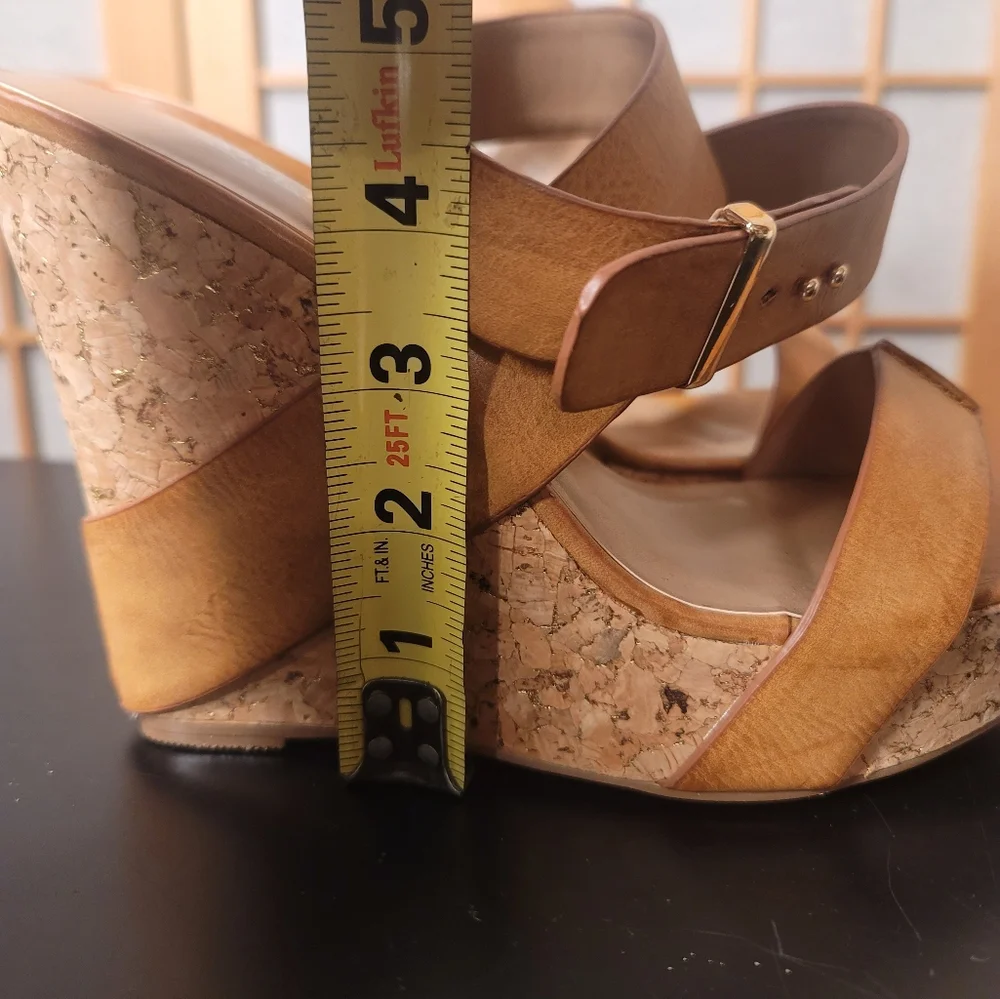 Charles By Charles David Arlington Wedge Sandal - Picture 15 of 15